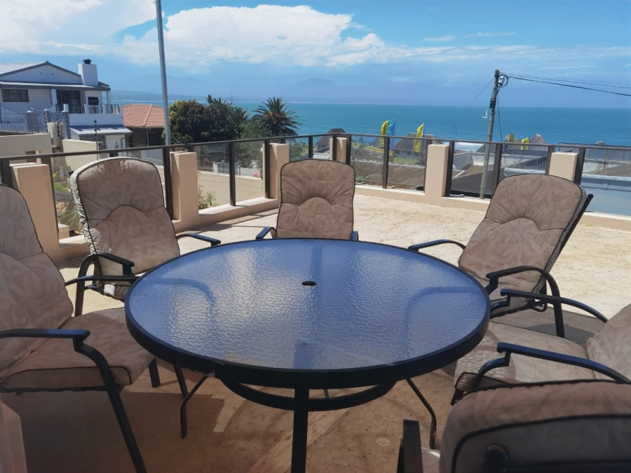 3 Bedroom Property for Sale in De Bakke Western Cape